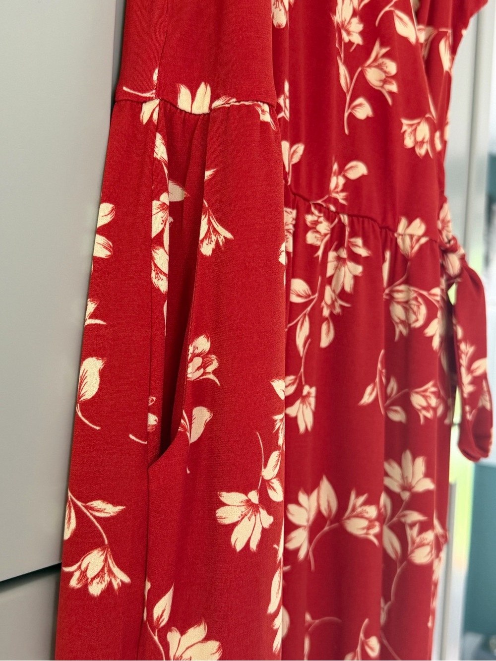 Kaileigh Red Floral Sleeveless Jumpsuit - Picture 3 of 4